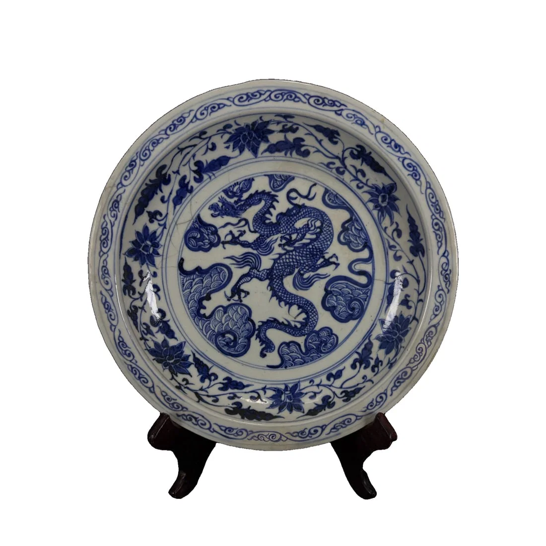 Blue and white porcelain plate with dragon pattern