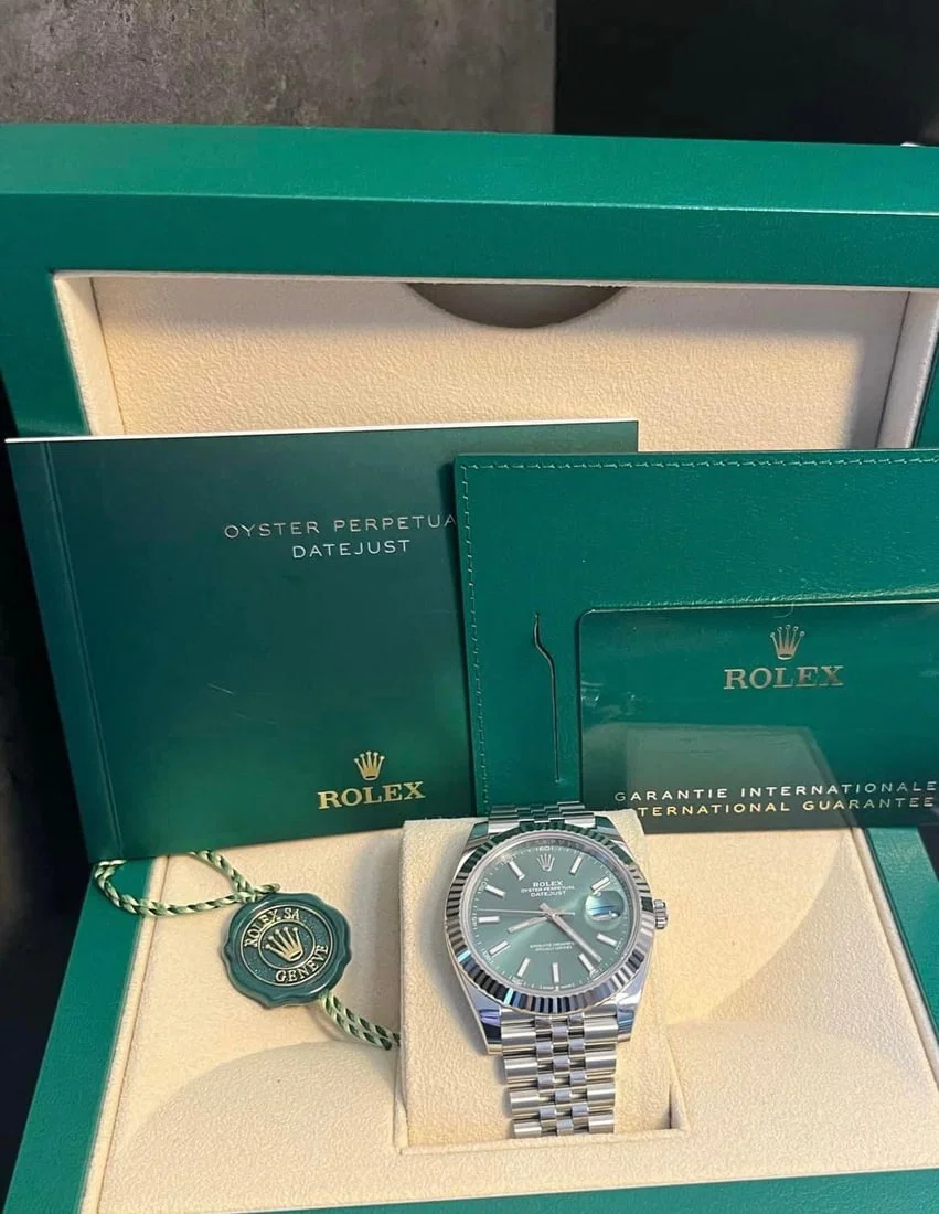 Brand New 41mm Oysterperpetual Rolex Datejust Comes with Box and Papers