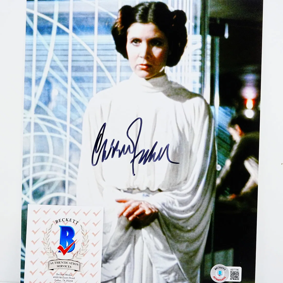 Carrie Fisher "Princess Leia" Signed 8 x 10 Photo