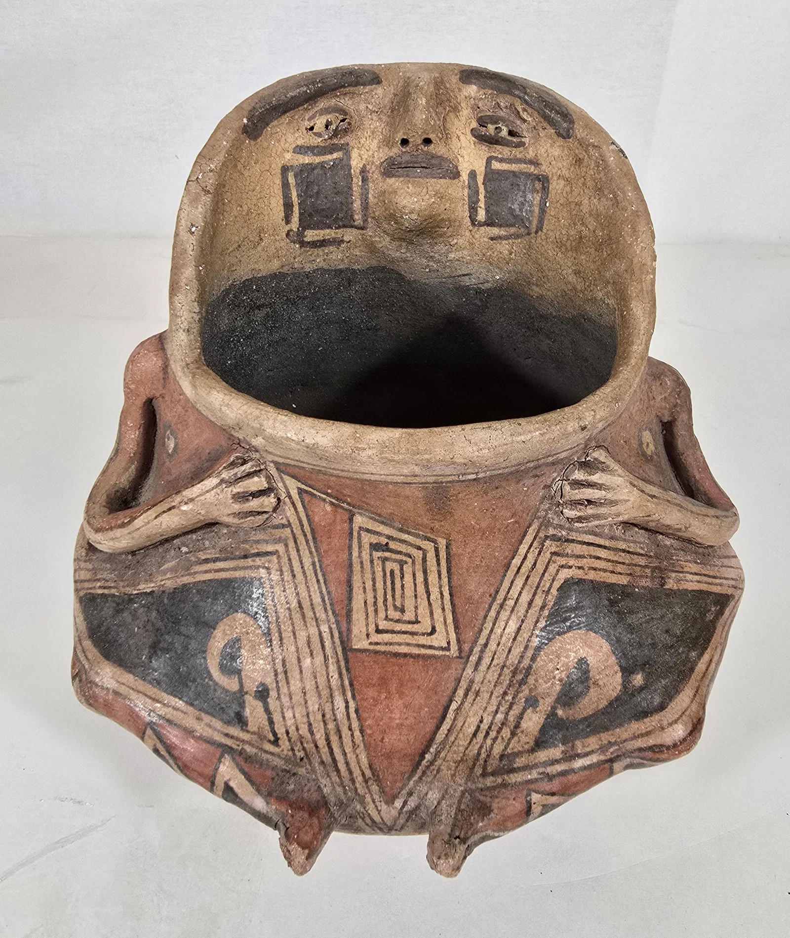 Casas Grandes pottery jar