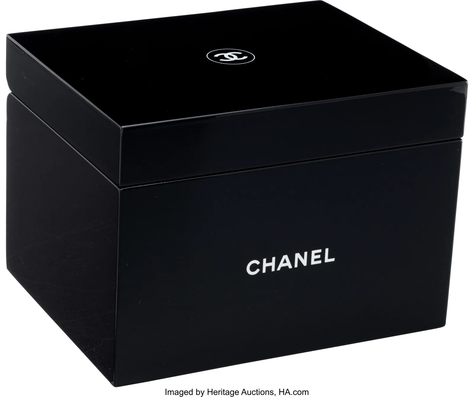 Chanel Black Lacquered Wood La Boite Laquee Beau