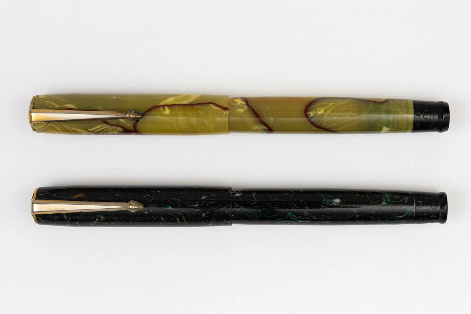 Chilton Chiltonian Carnelian & Peacock Fountain Pens