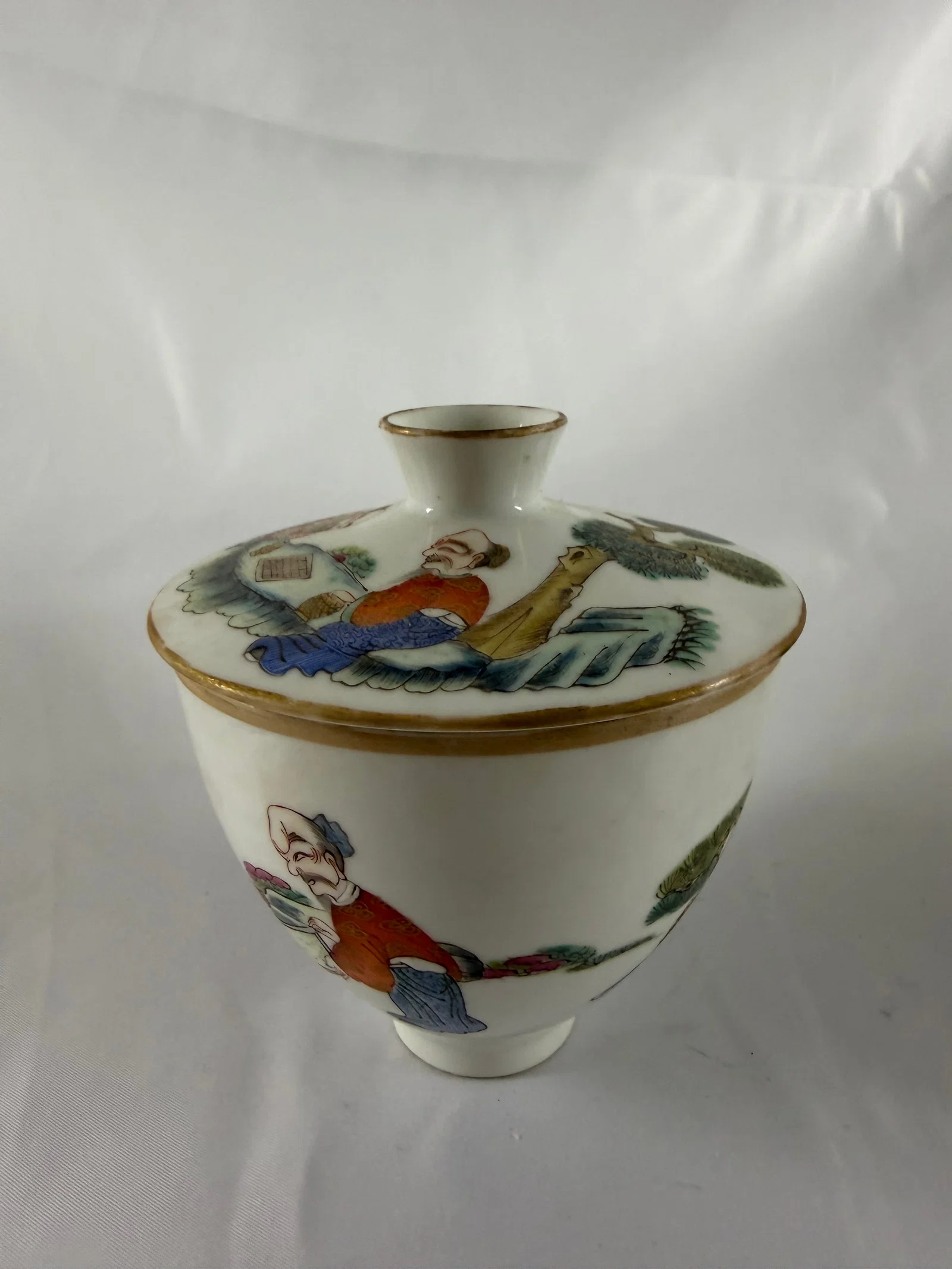 Chinese enameled famille rose China porcelain