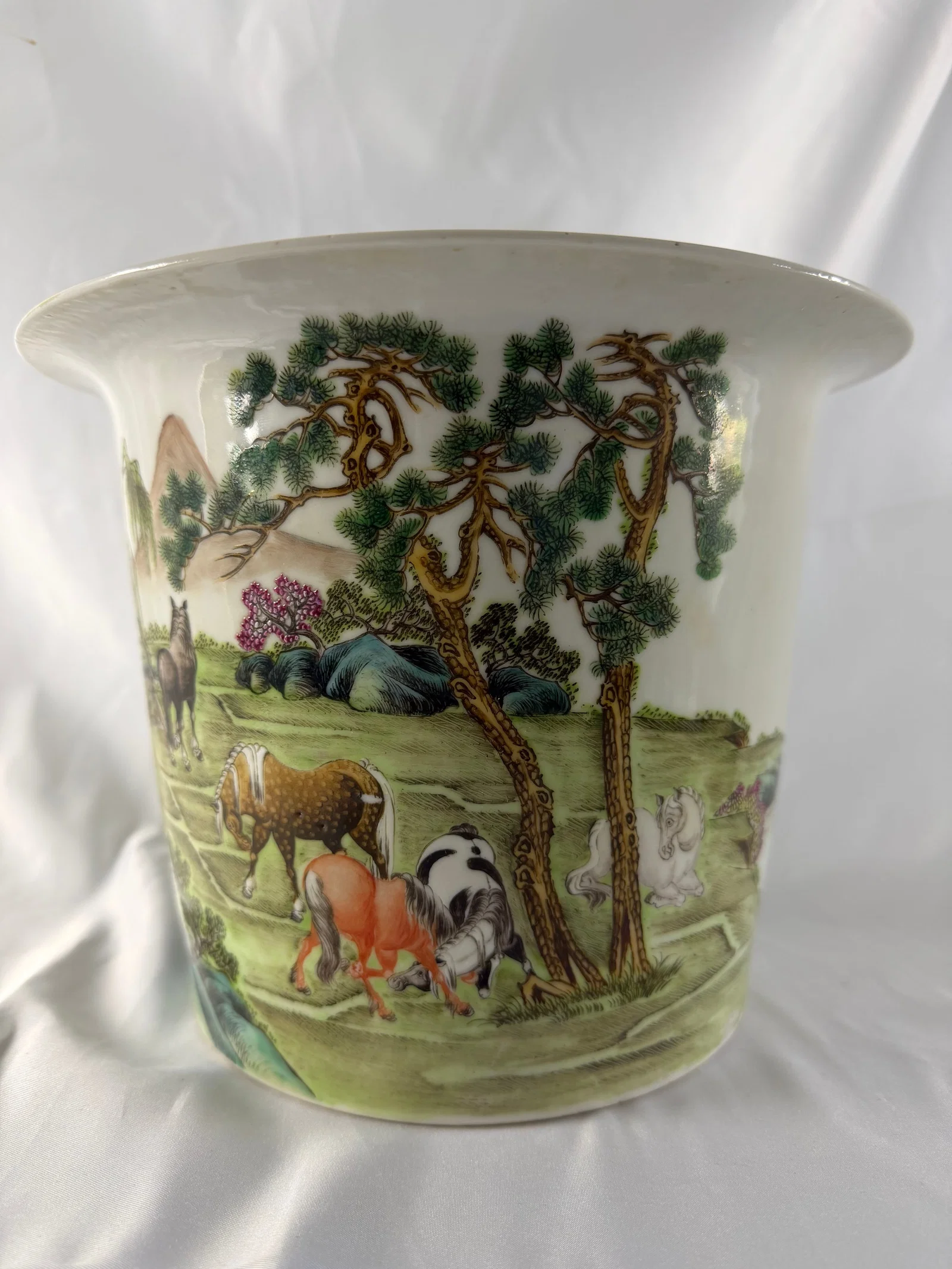 Chinese enameled famille rose Porcelain China landscape and horses flowers pot blue characters mark