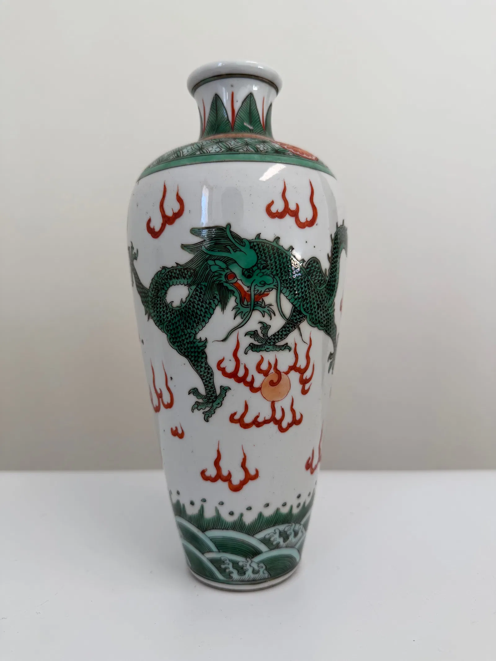Chinese famille rose green dragon porcelain vase