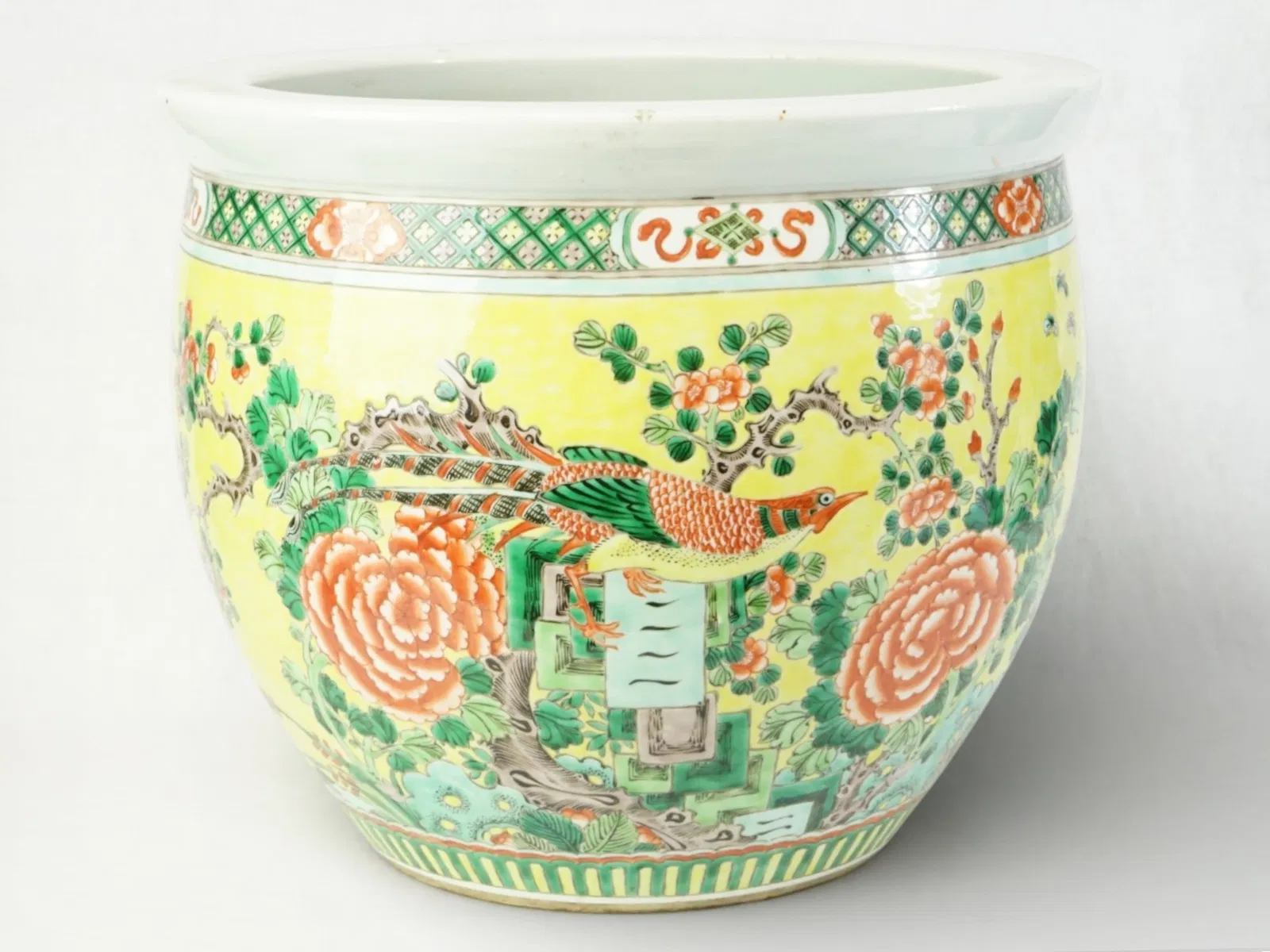 Chinese Famille Rose Jardiniere