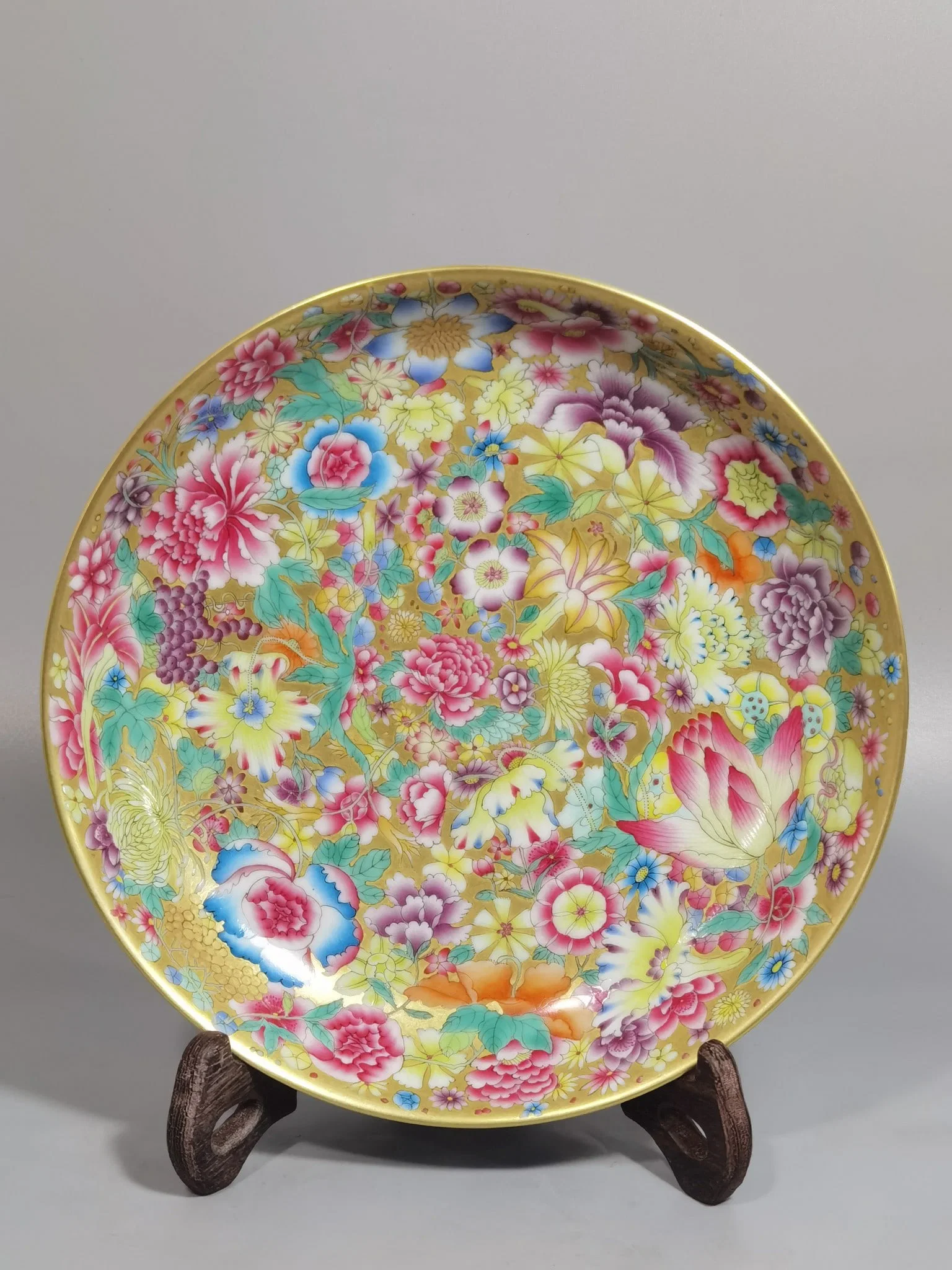 Chinese famille rose porcelain plate Qing dynasty Yongzheng Mark & Period