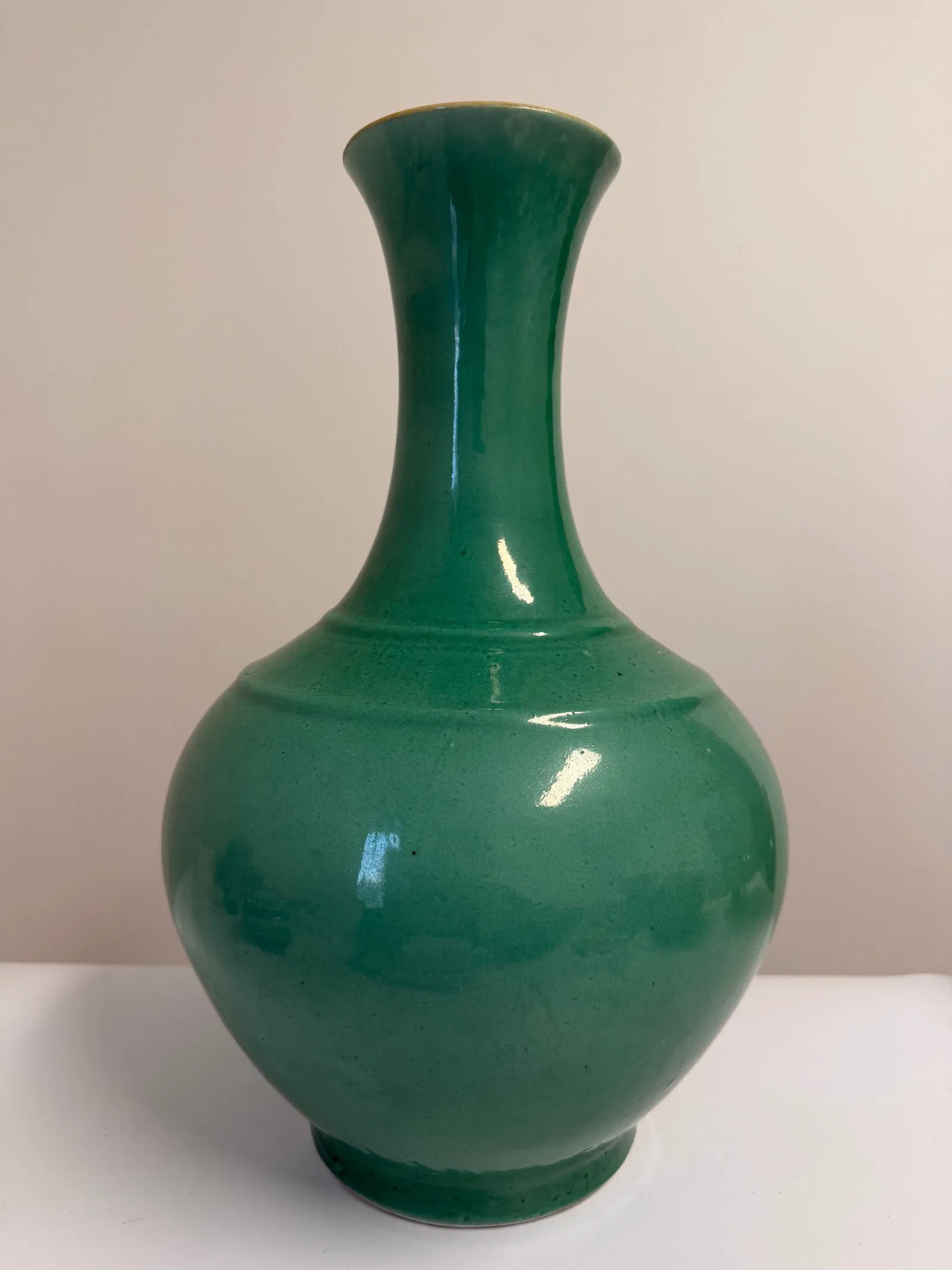 Chinese green ice crack glazed porcelain vase