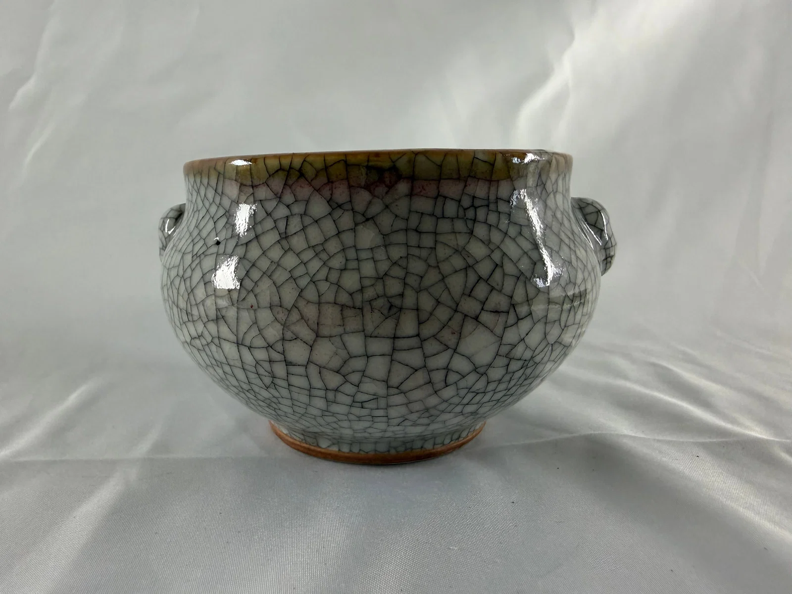 Chinese ice crack glazed incense burner