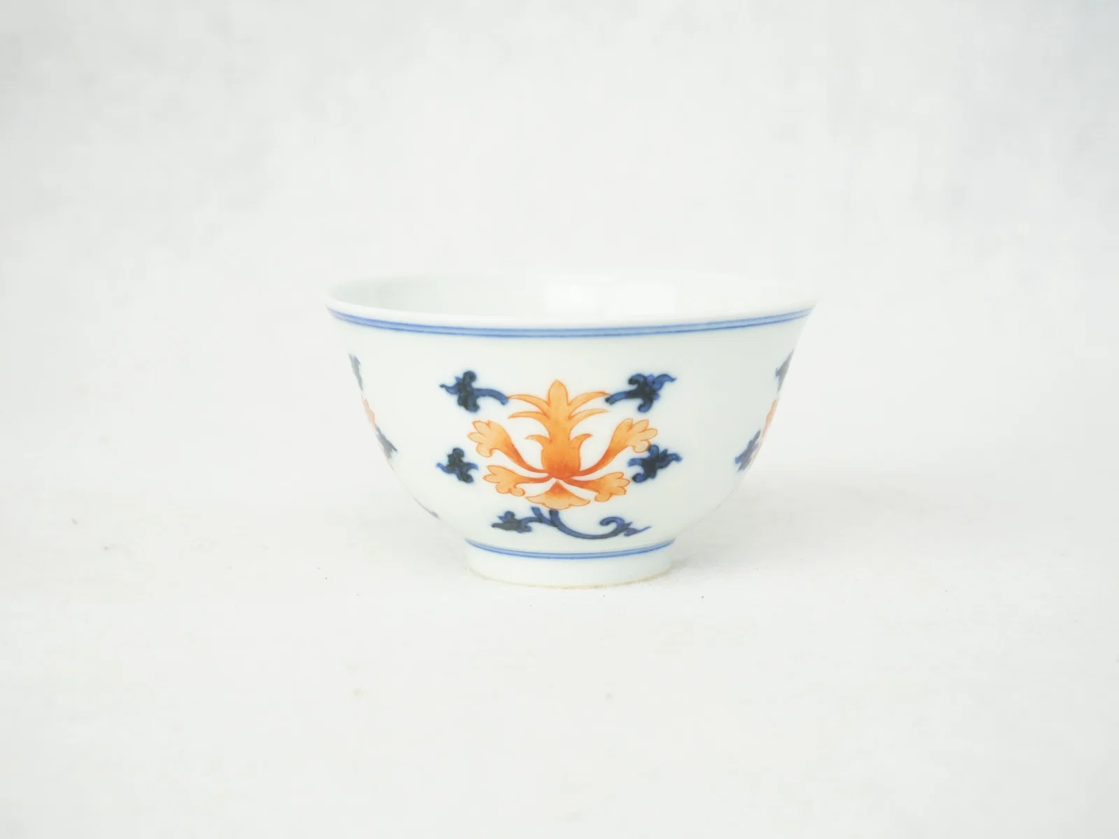 Chinese Iron-Red and Underglaze-Blue 'Lotus' Cup