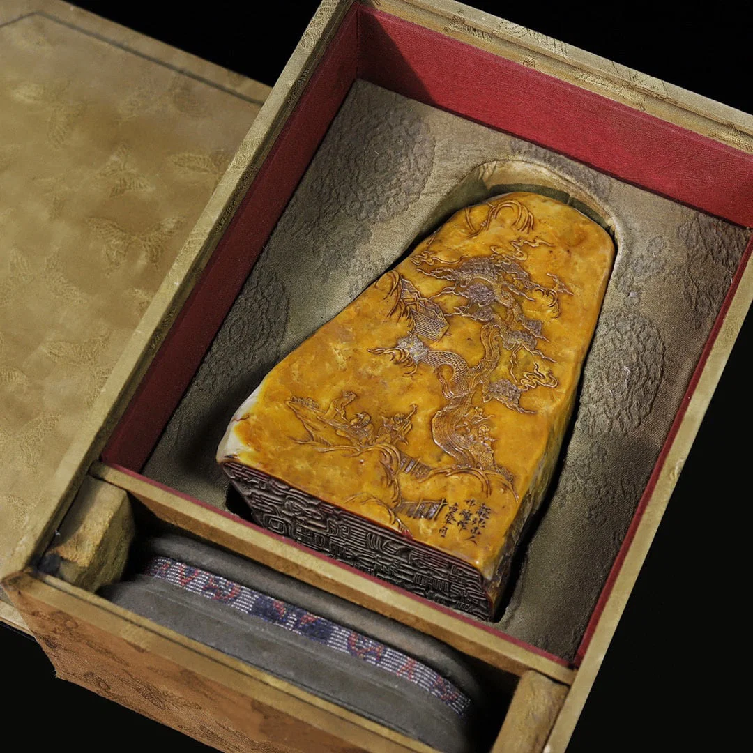 Chinese natural shoushan stone carved seal Qing dynasty