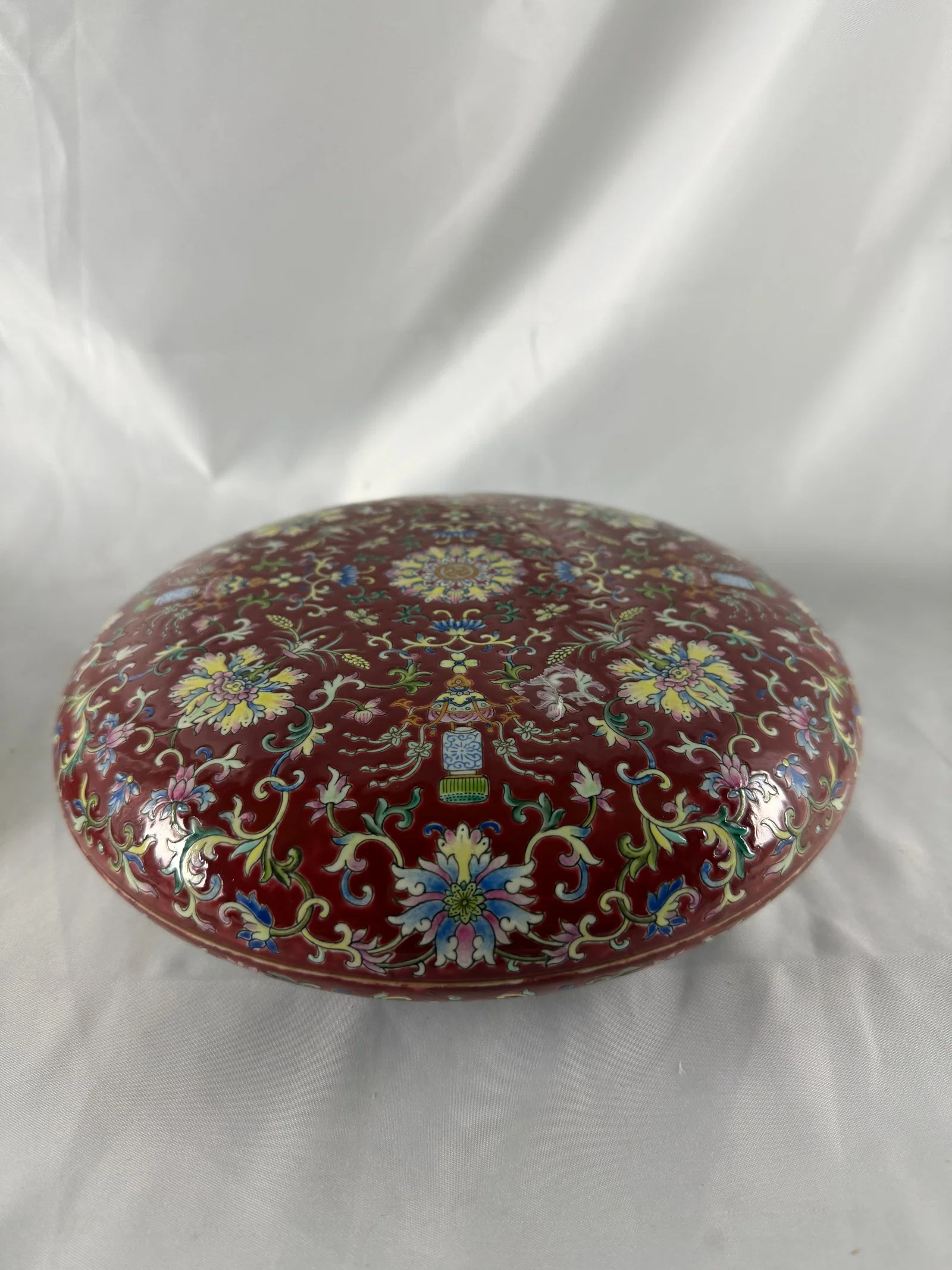 Chinese red enameled famille rose lotus Porcelain China box