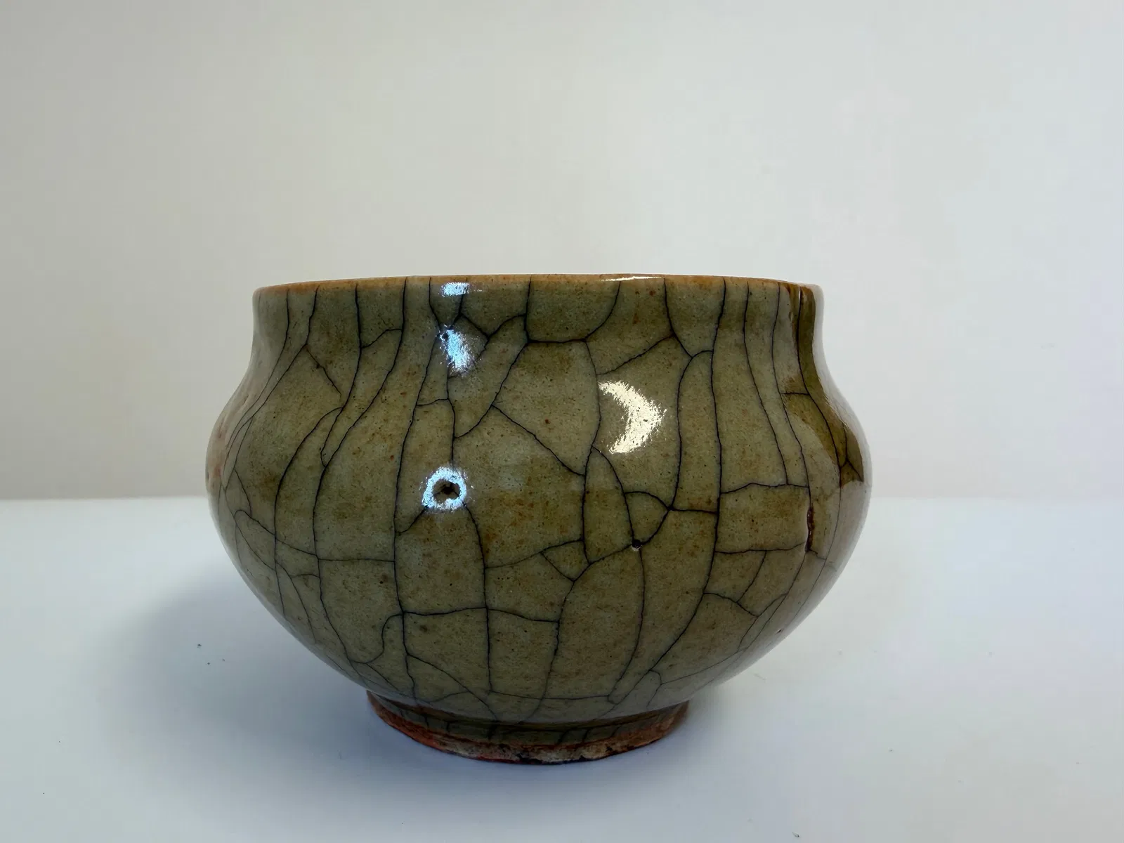 Chinese yellow ince crack glazed China porcelain bowl