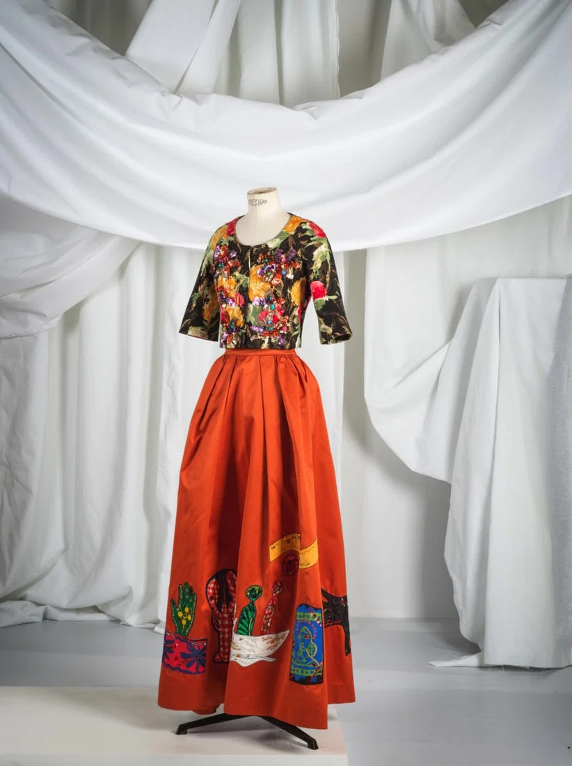 Christian Lacroix, collection Prêt-à-Porter, Printemps-Eté 1993. Ensemble bolero ...