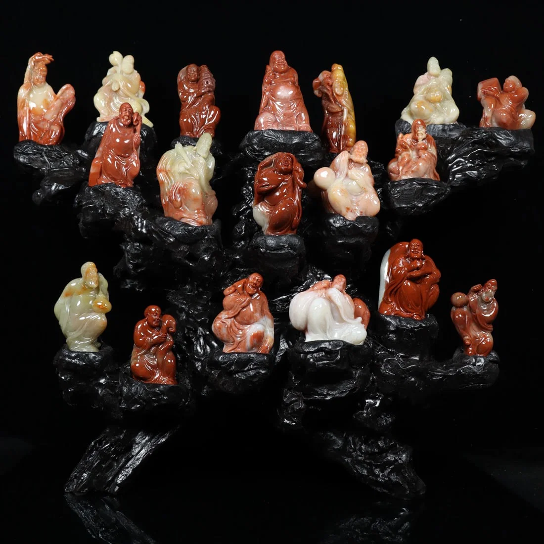 Collectible Shoushan carved figure figurine of eighteen Arhats
