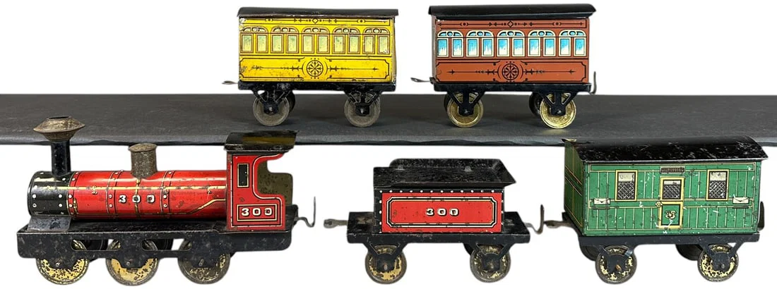 COLORFUL HESS PASSENGER TRAIN