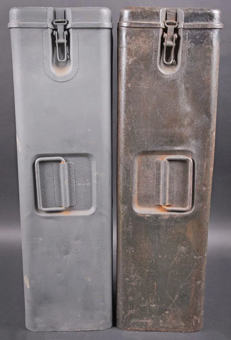 Containers 4 obus 5 cm KwK.38. Container for four 5 cm rounds for KwK 38.