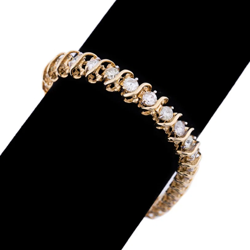 DIAMOND & 14K YELLOW GOLD FLEXIBLE BRACELET