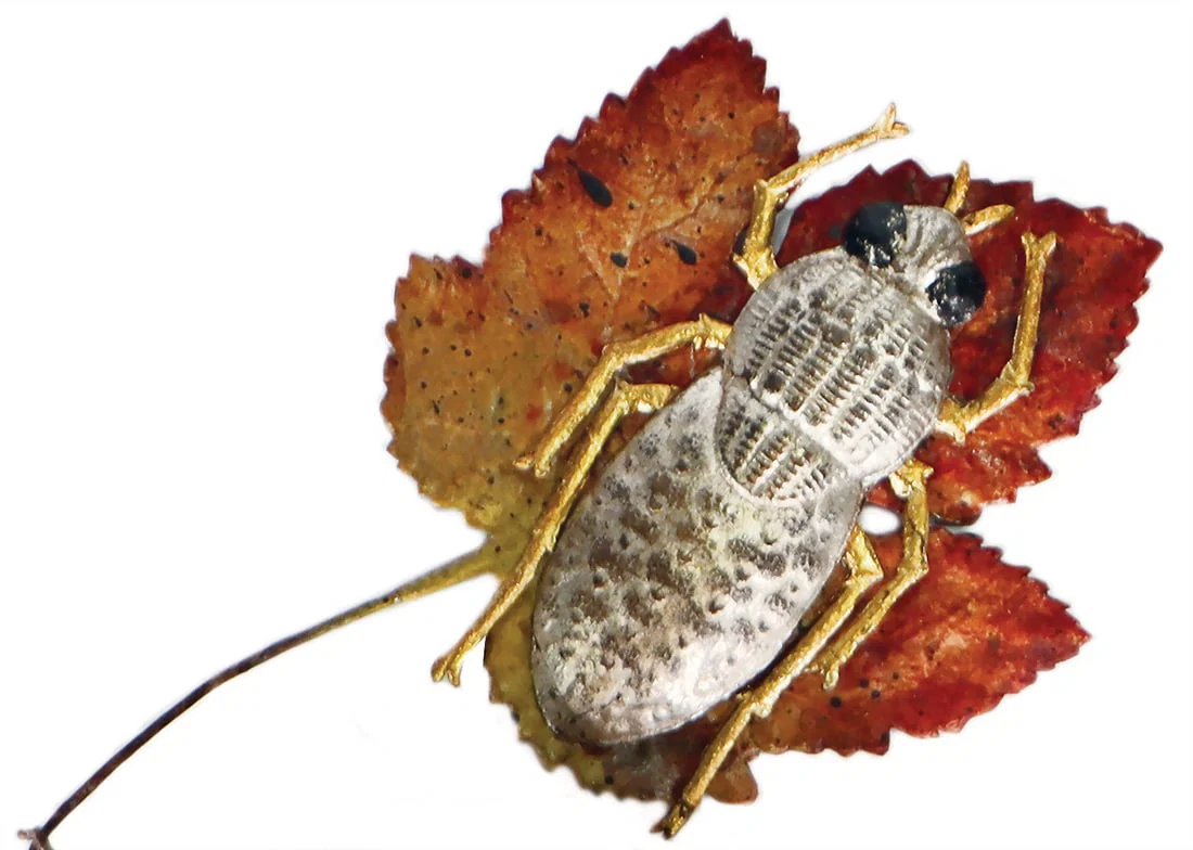 DRESDNER PAPPE Beetle on leaf, beautiful filigree cardboard work, rare, l: 8.5 cm German
