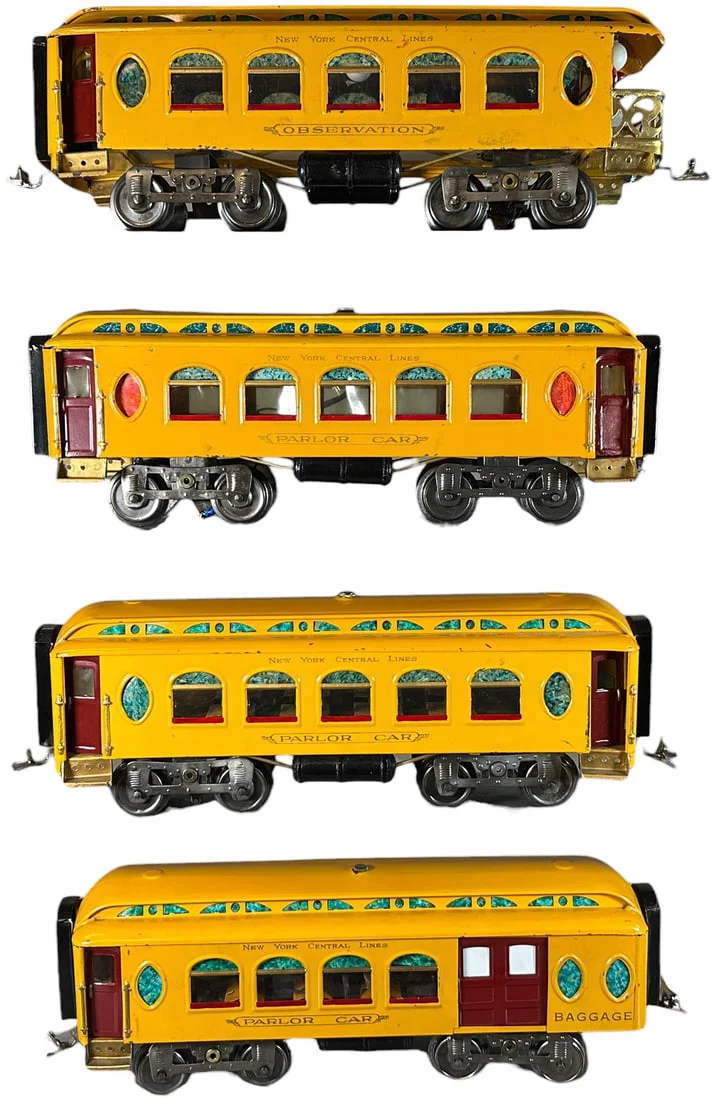 EARLY LIONEL ORANGE PASSENGER CARS
