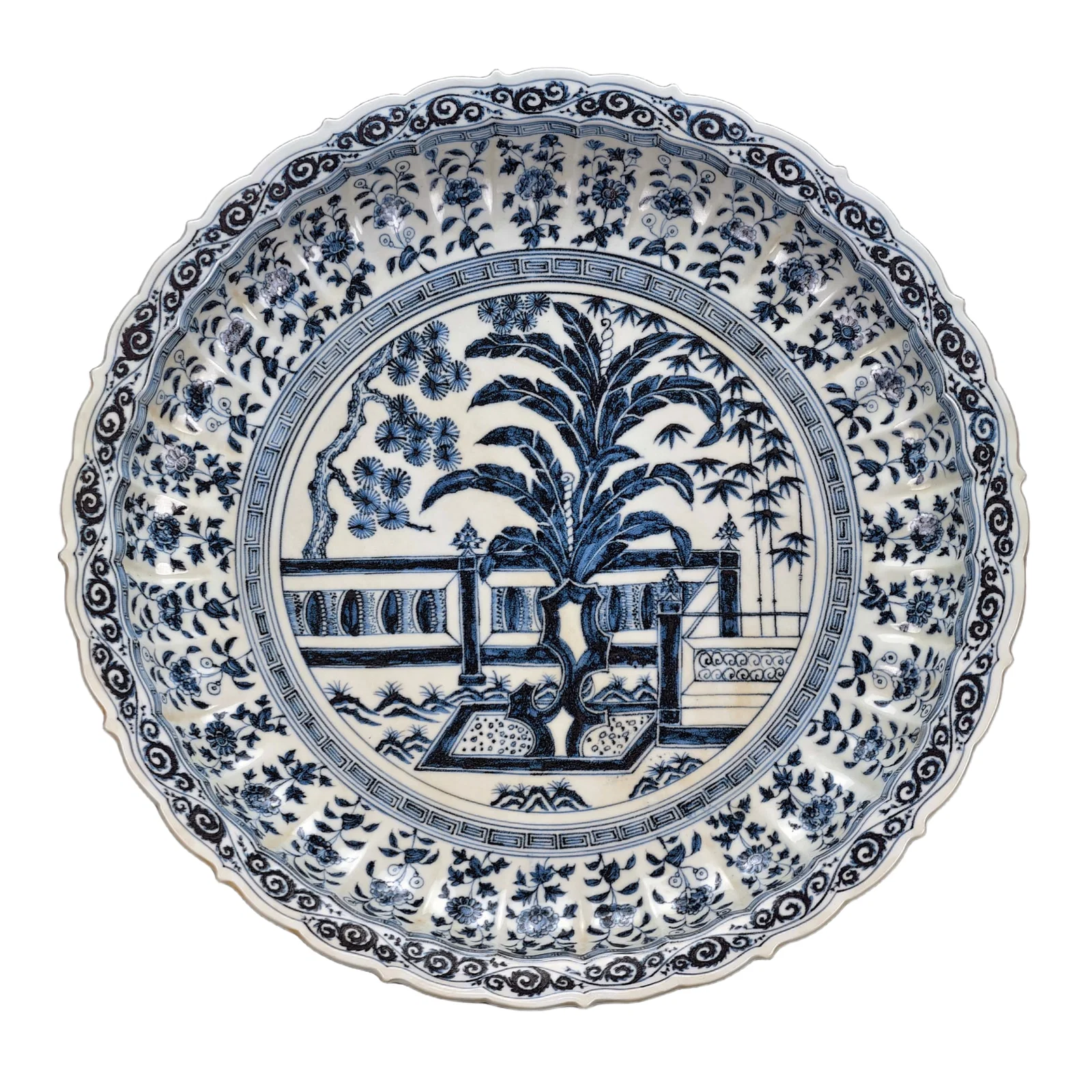 Early Ming Blue and White Plate with Three Friends of Winter Pattern