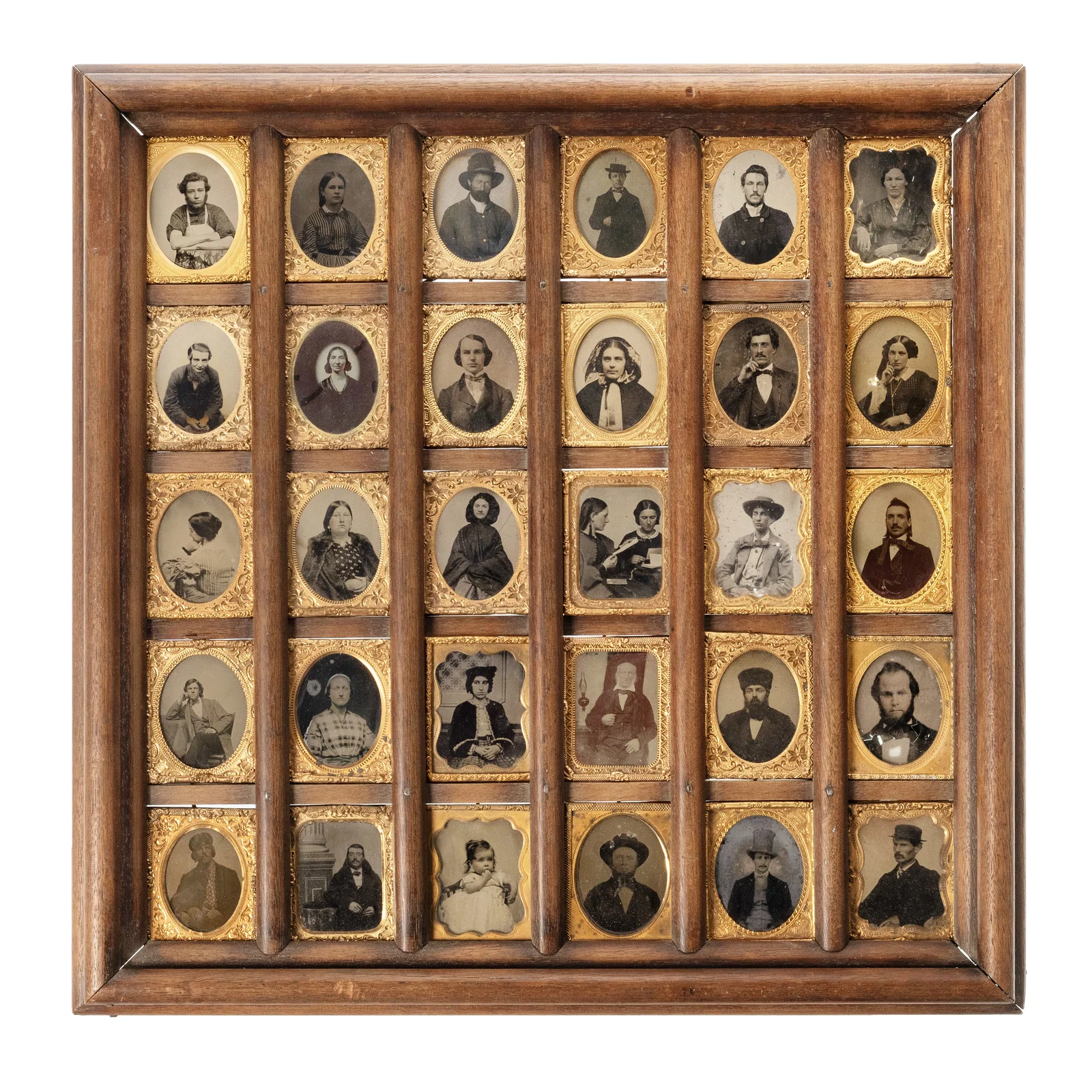 [EARLY PHOTOGRAPHY] (30) Framed 19th c. Portraits