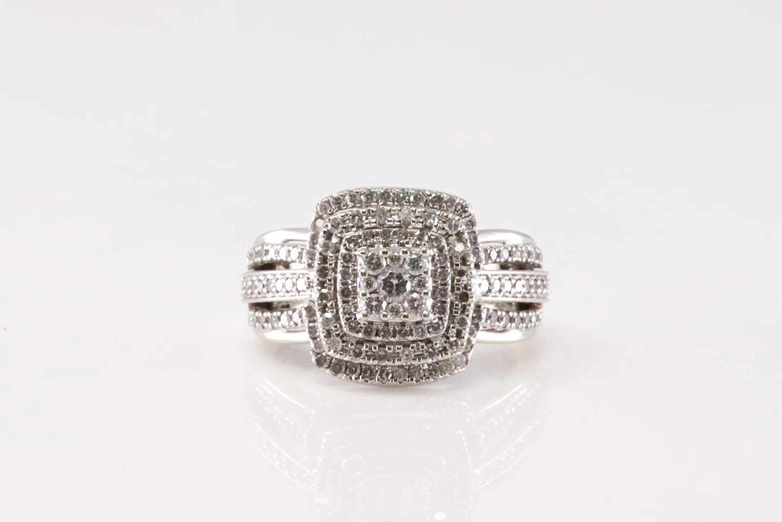 Elegant Cinderella Diamond Ring 14Kt.