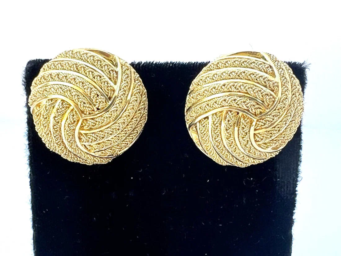 Elegant French 18K Yellow Gold Modern Earrings