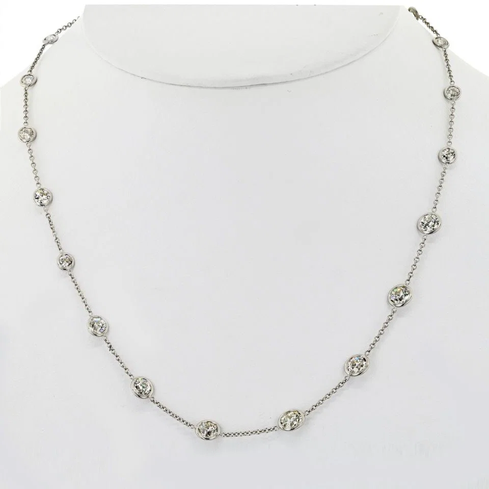 Elegant Platinum Necklace with 9.6 Carats of Diamonds