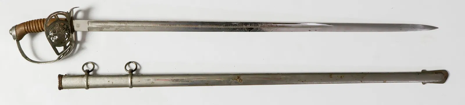 EMPRESS WILHELMINA HUSSARS REGIMENT NO. 15 PRESENTATION SWORD