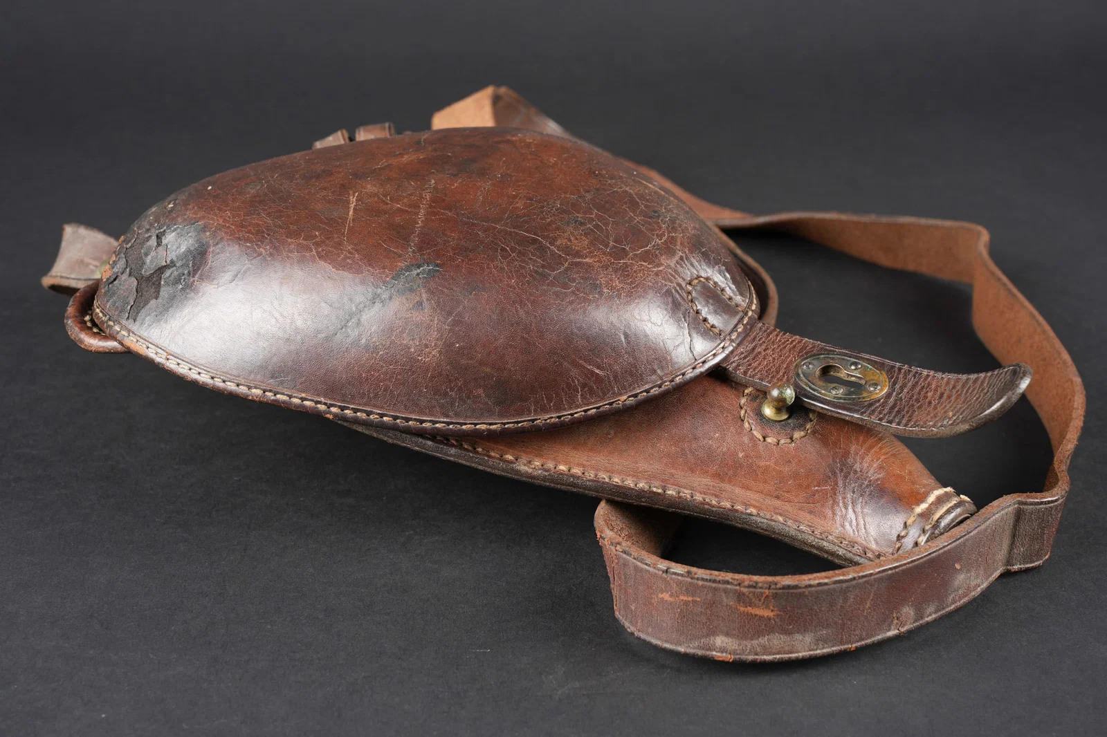 Etui de jambon 1892. Holster for revolver Model 1892.