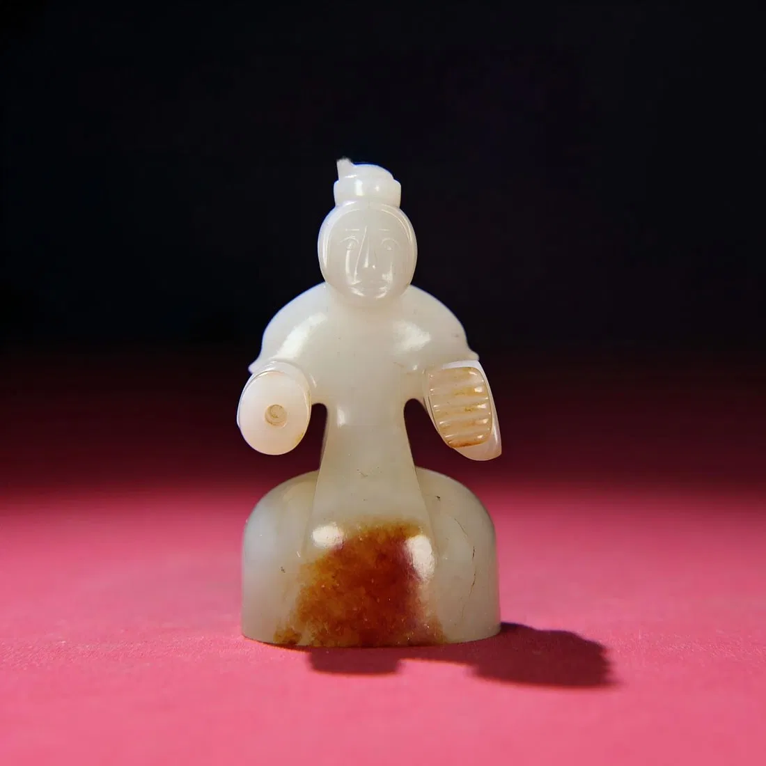 Exquisite antique, Hetian jade, white jade with red inclusions, and a noble appearance.