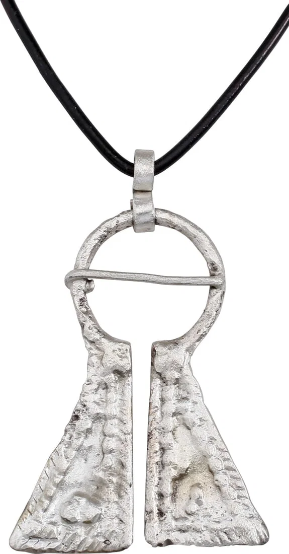 FINE VIKING PROTECTIVE BROOCH, C. 950-1050 AD