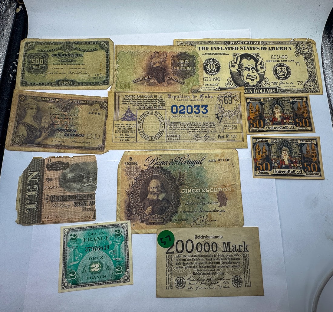 FOREIGN CURRENCY LOT