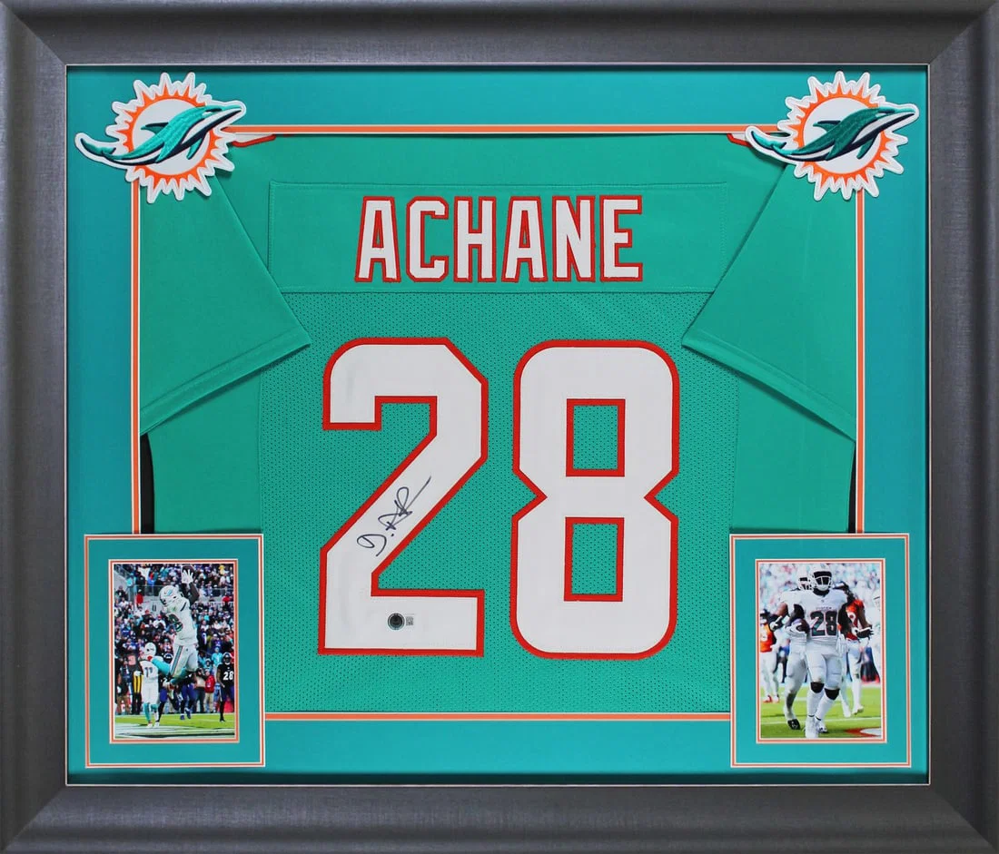 Framed Teal Jersey Signed by De'Von Achane with Beckett Witness Authentication