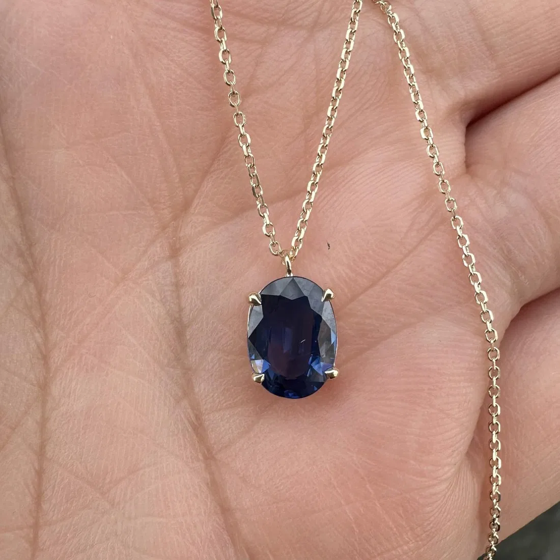 GIA Certified 1.77ct Blue Oval Sapphire 14k Gold Solitaire Pendant Necklace