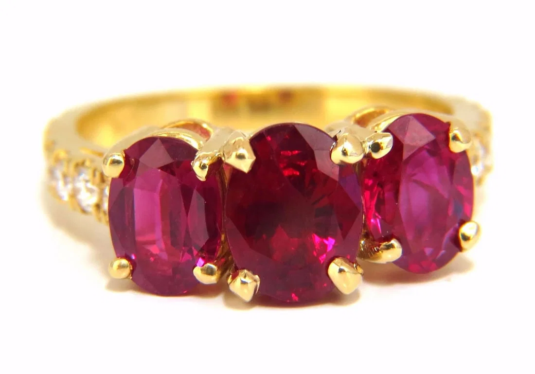 GIA Certified 4.94ct natural vivid red Burma ruby diamonds ring 18kt**