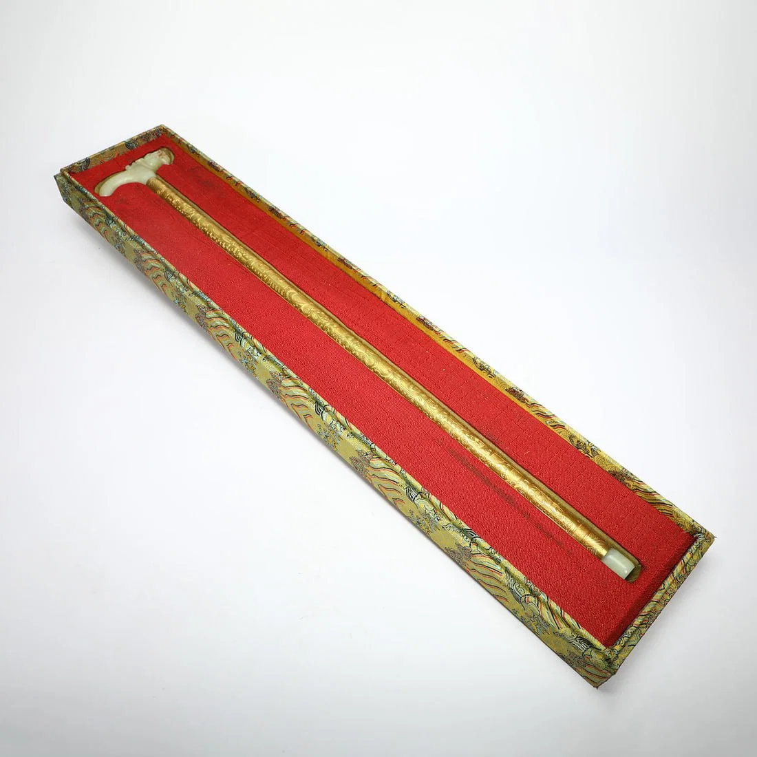 Gilt-Bronze and Hetian Jade Dragon-Head Walking Stick
