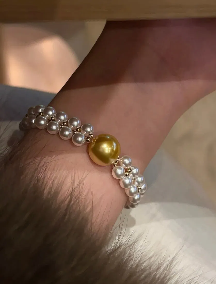 Gold Pearl Bracelet