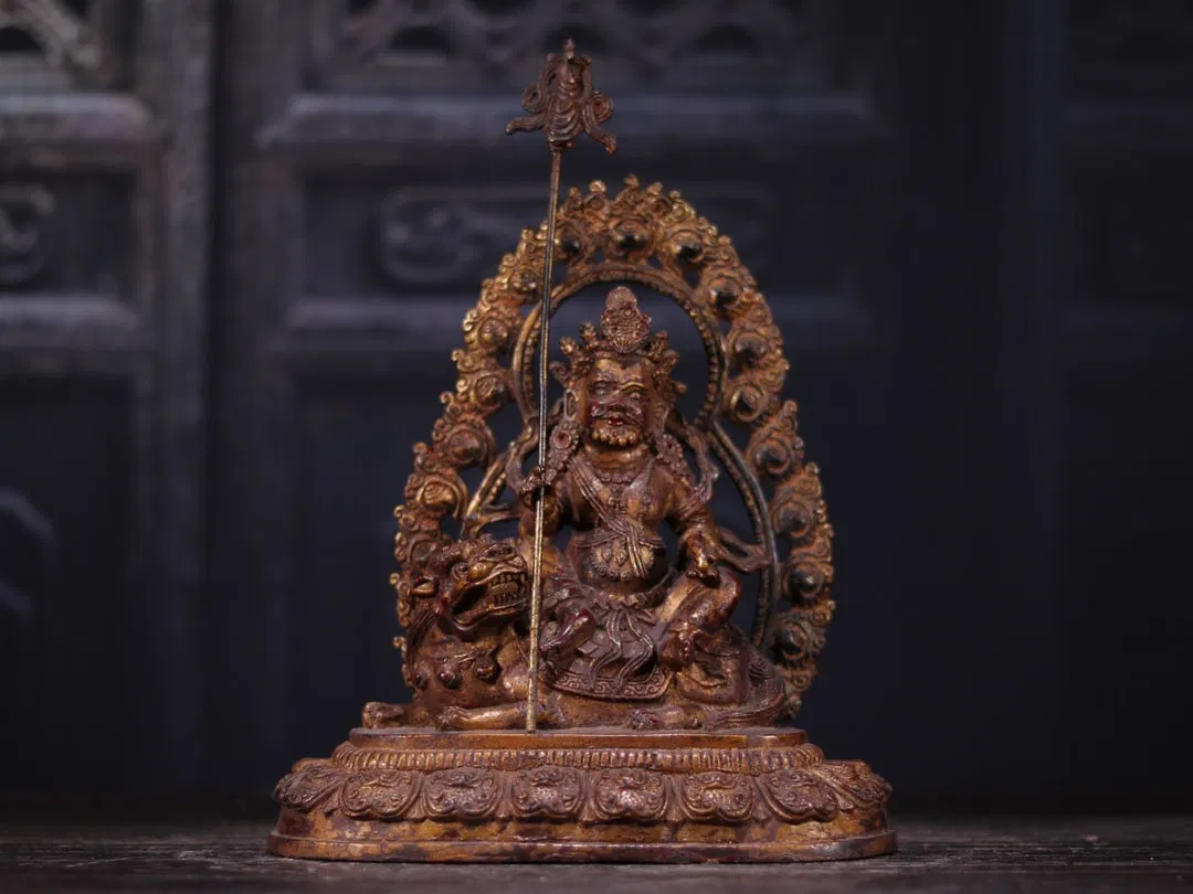 Golden God of Wealth Statue