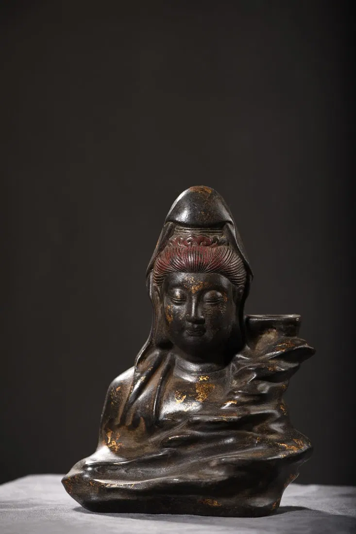 Golden Guanyin Bodhisattva bust