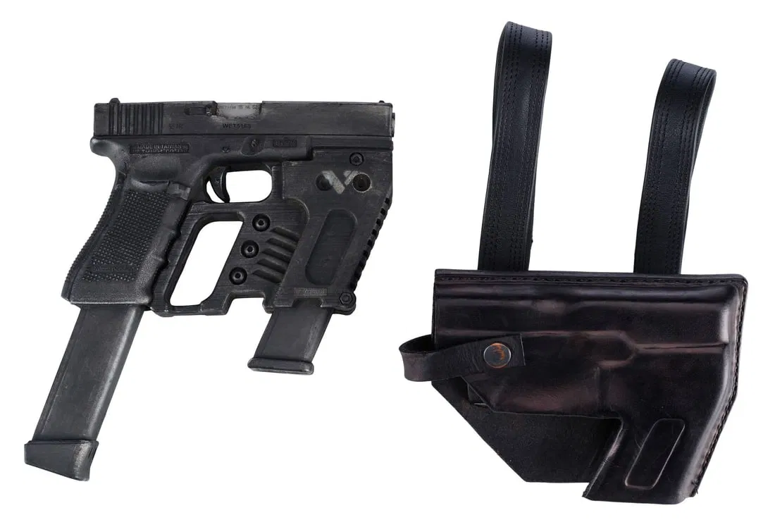 HALO (T.V. SERIES, 2022-PRESENT) - Governor Vinsher's (Burn Gorman) Glock 17 with G-Criss Grip