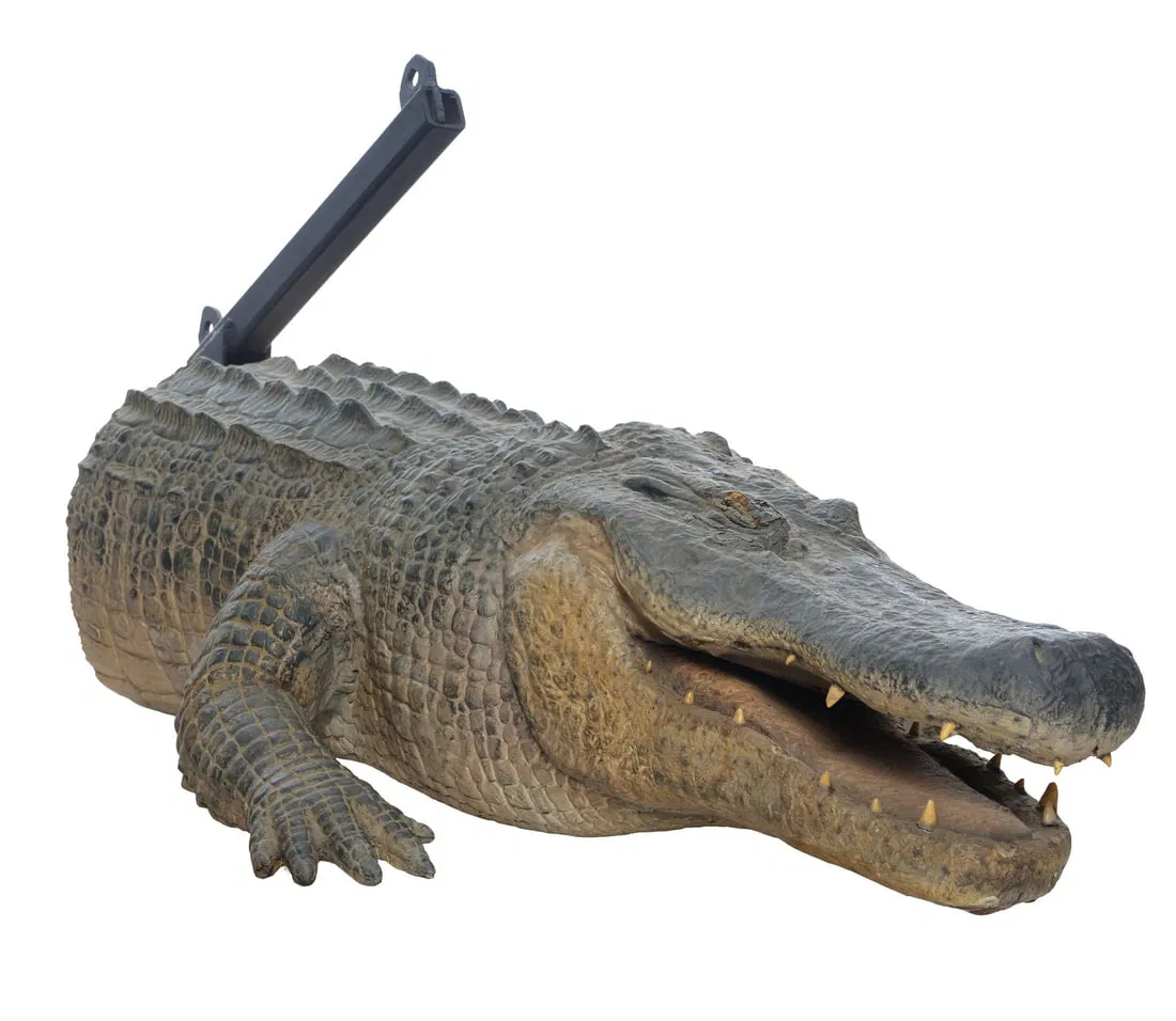 HAPPY GILMORE (1996) - Planet Hollywood Collection: Mechanical Morris the Alligator Puppet Rig