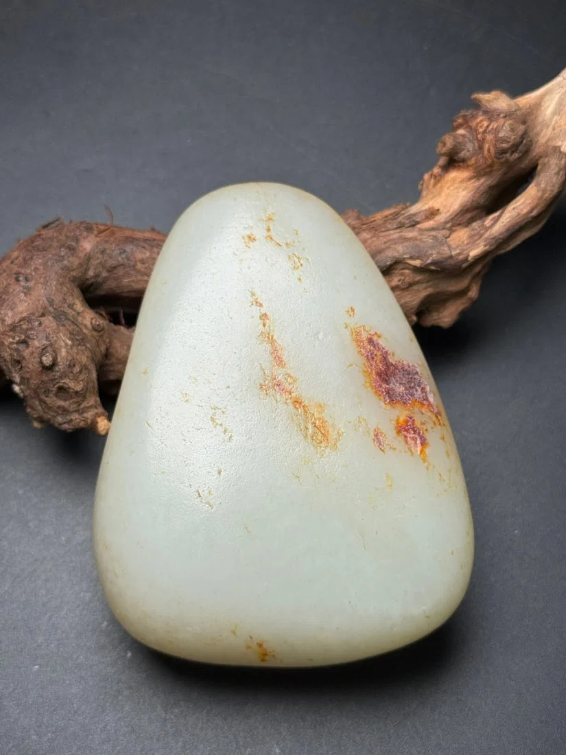 Hetian Jade Original Stone Statue