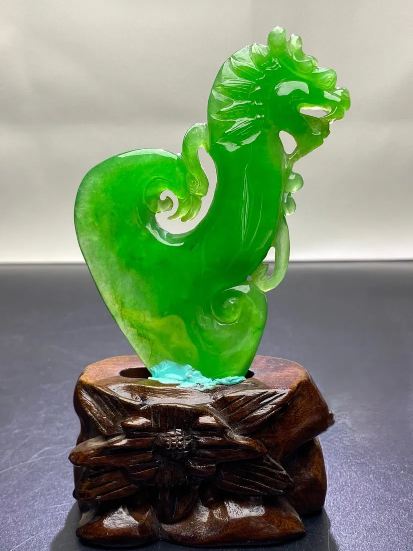High-quality, full-green jadeite "Dragon in the Mansion" ornament