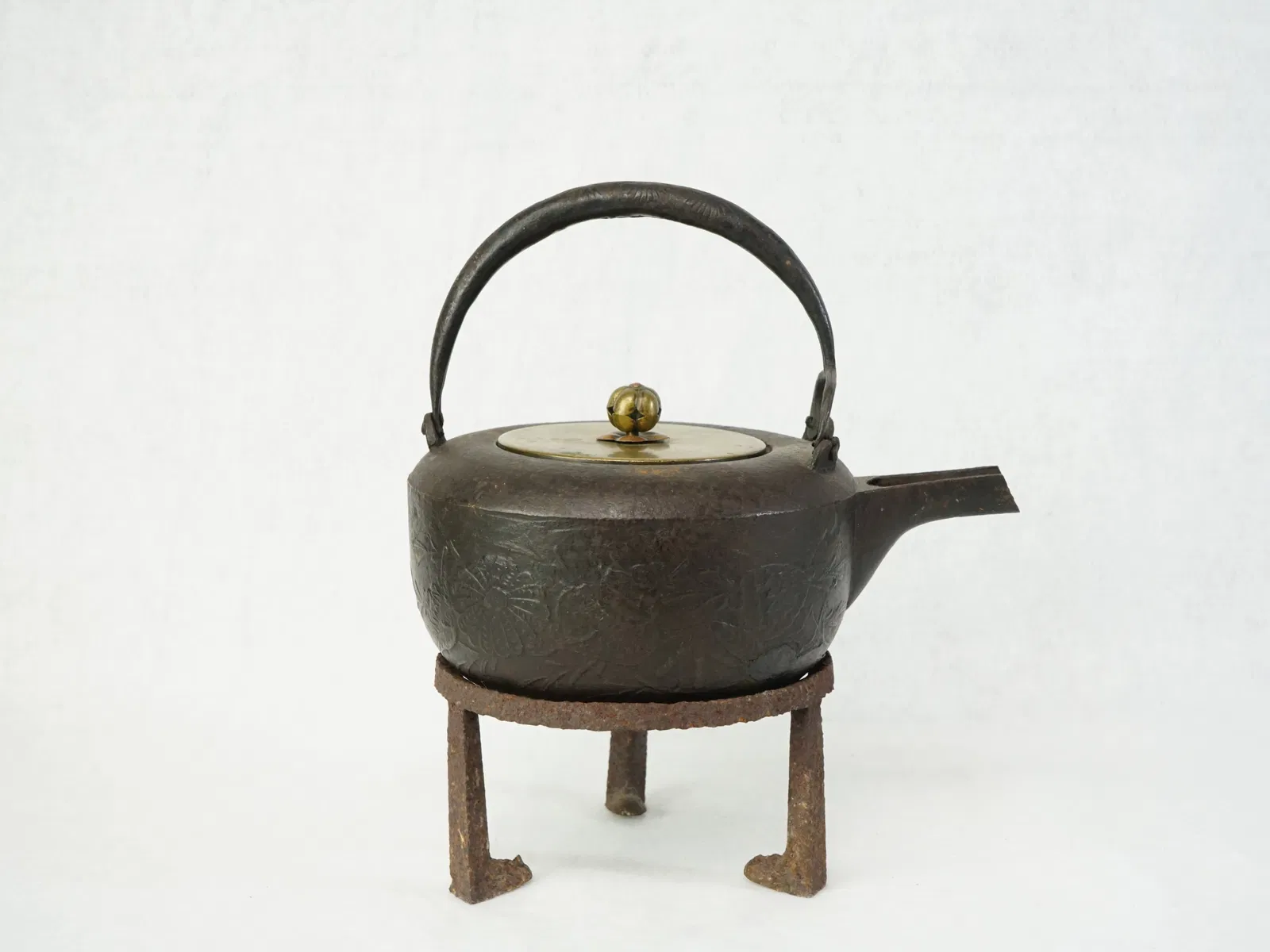 Japanese Cast Iron Teapot with Stand