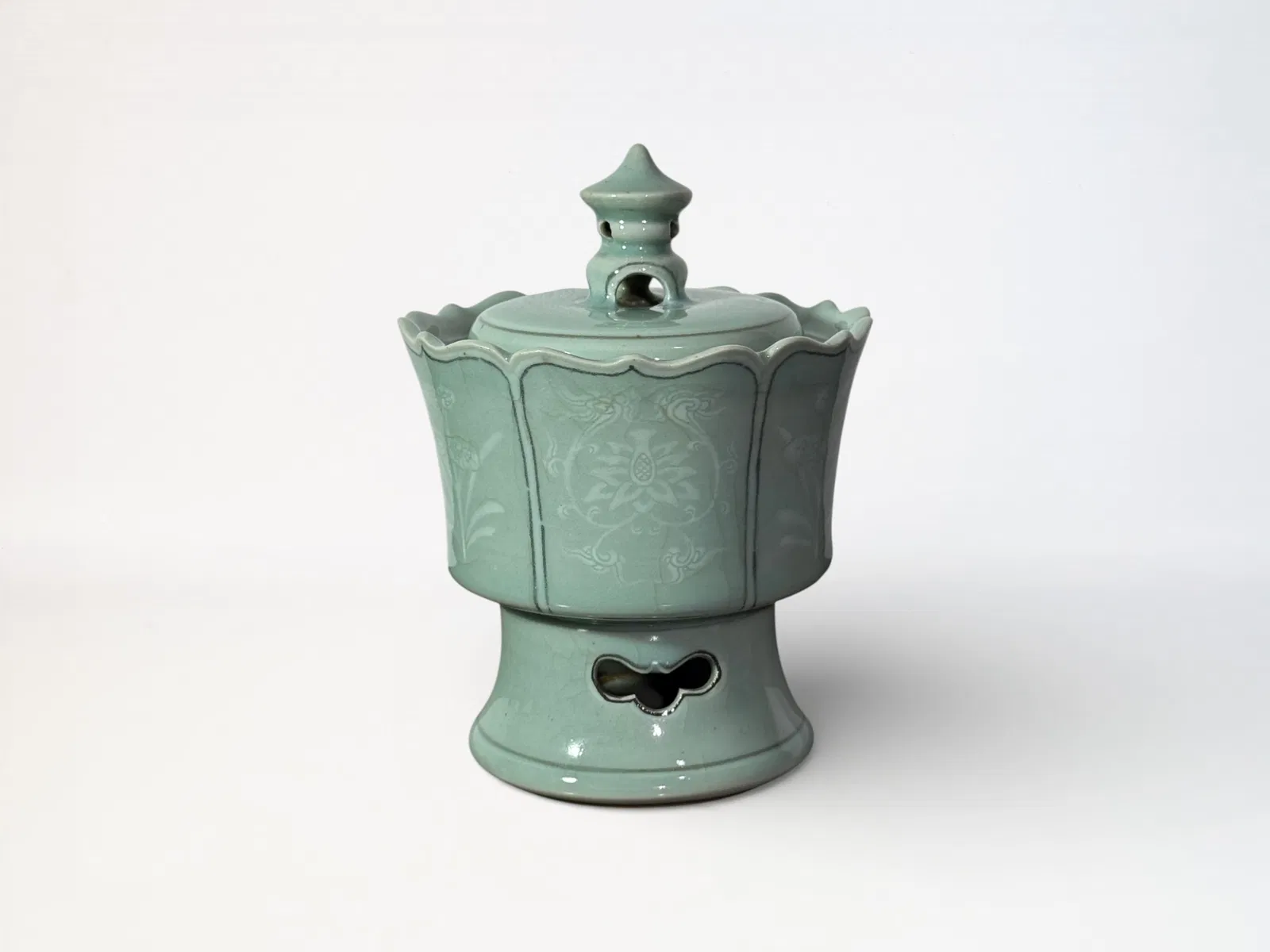 Japanese Celadon Studio Porcelain Censer by Makuzo Kozan