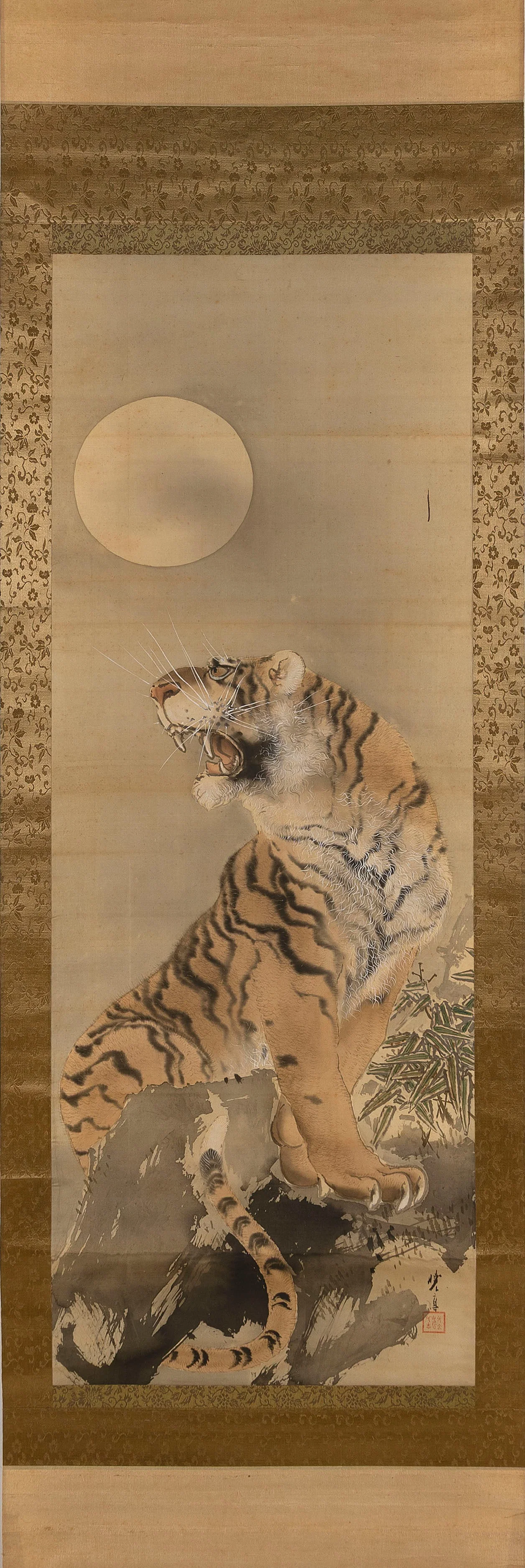 JAPANESE SCROLL PAINTING OF A SNARLING TIGER