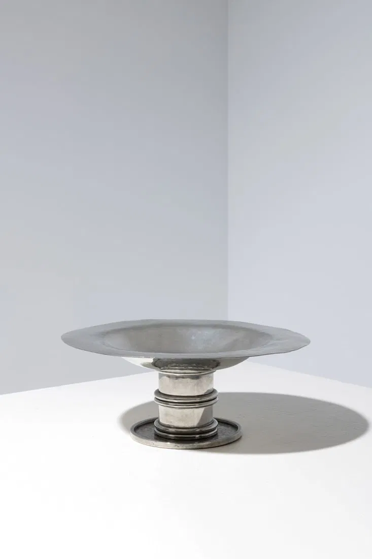 Jean Desprès (1989-1980) Centerpiece Silver-plated metal Incised signature, 'J