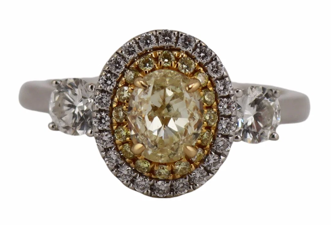 JEWELRY. 18kt Gold and 0.80ct Yellow Diamond